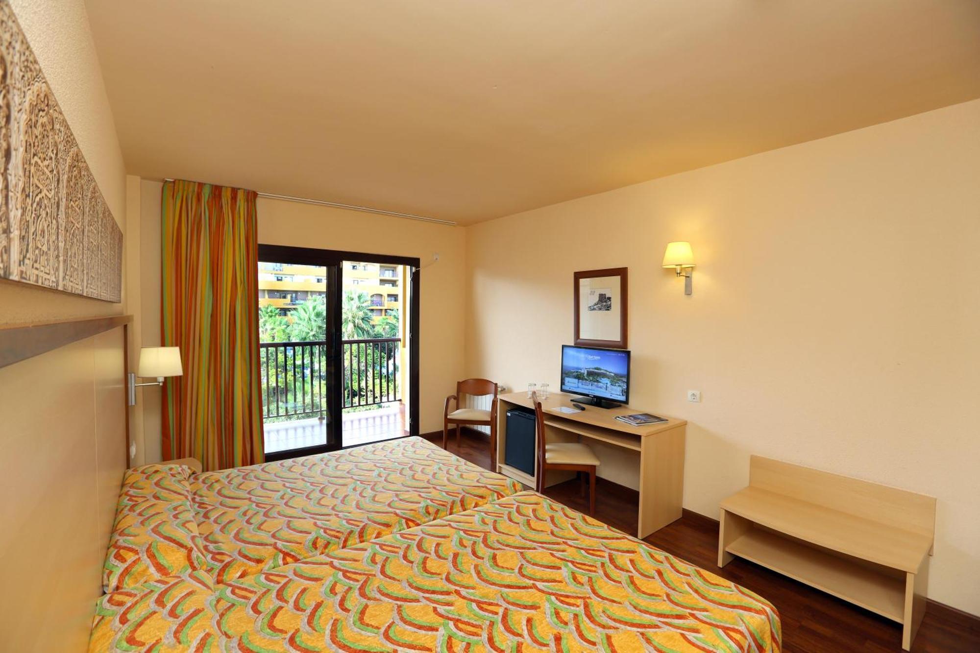 Hotel Best Alcazar La Herradura  Exterior photo