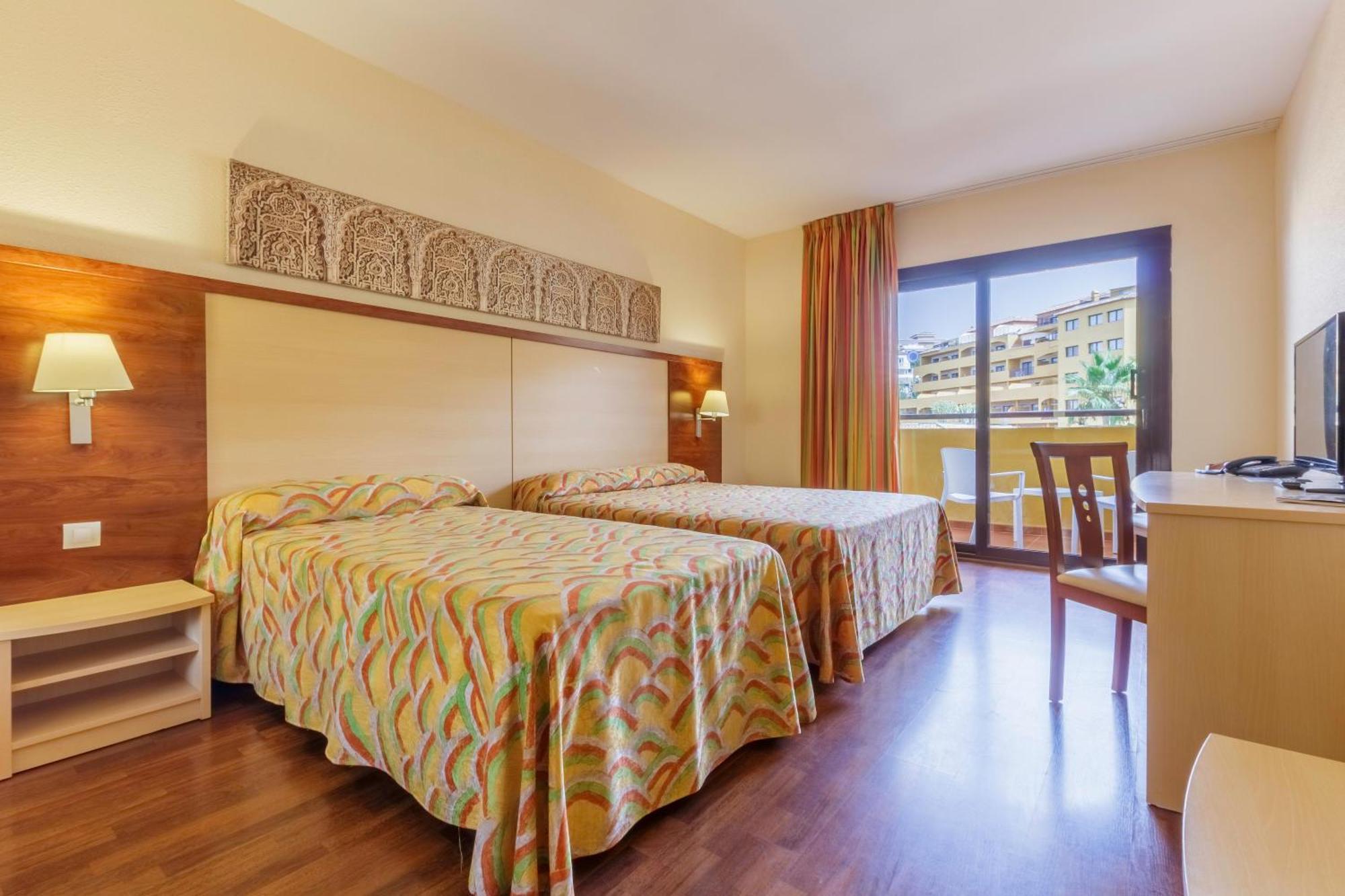 Hotel Best Alcazar La Herradura  Exterior photo