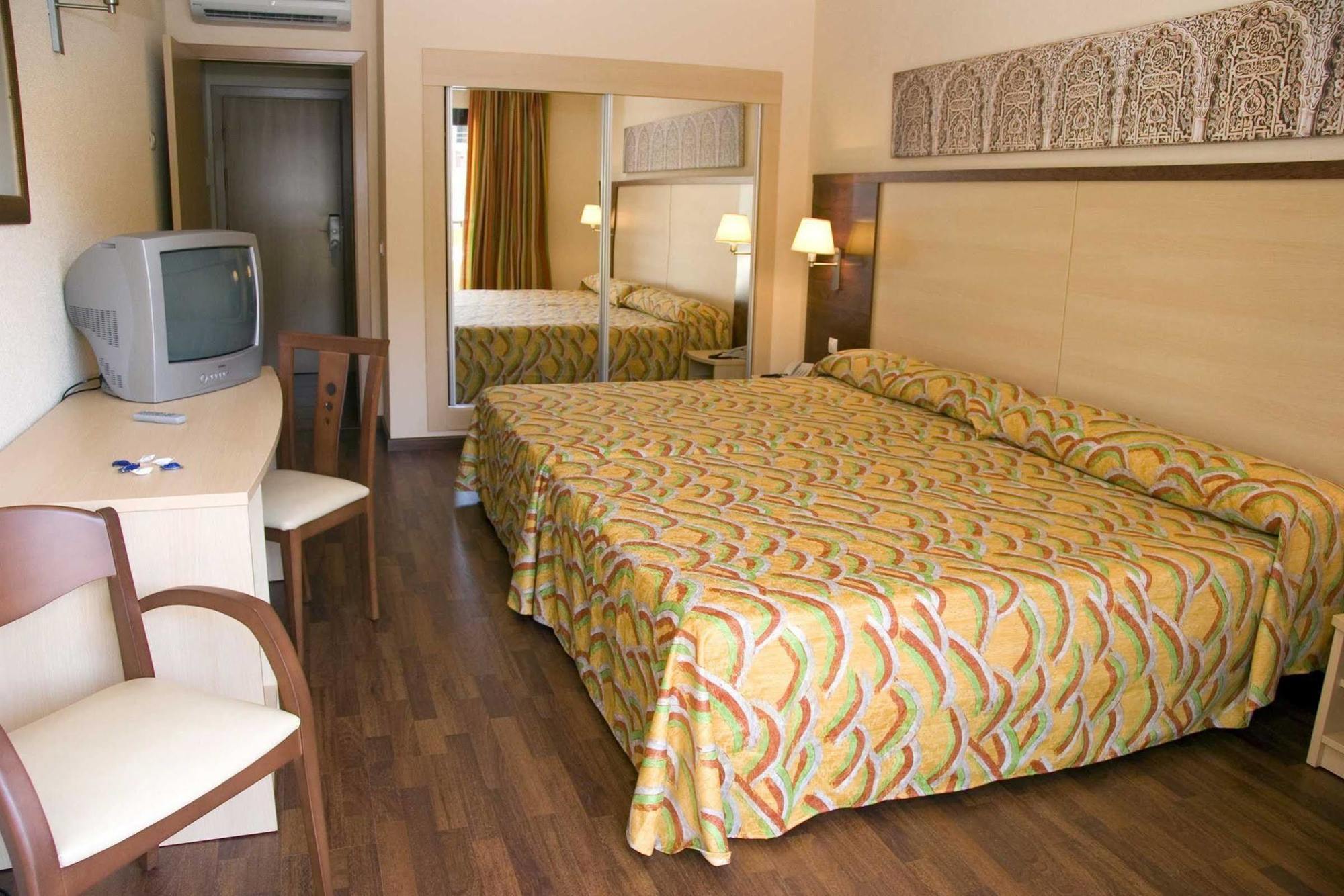 Hotel Best Alcazar La Herradura  Exterior photo